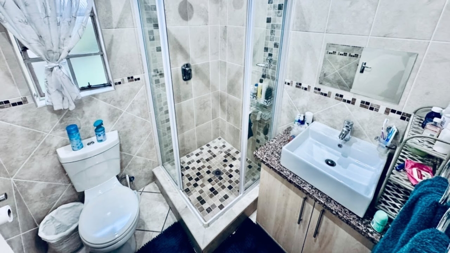 3 Bedroom Property for Sale in Waterkloof East North West